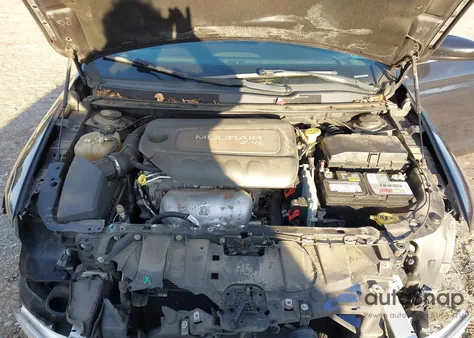 2016 Chrysler 200 Limited Platinum z USA, uszkodzony, nr VIN 1C3CCCAB4GN178758